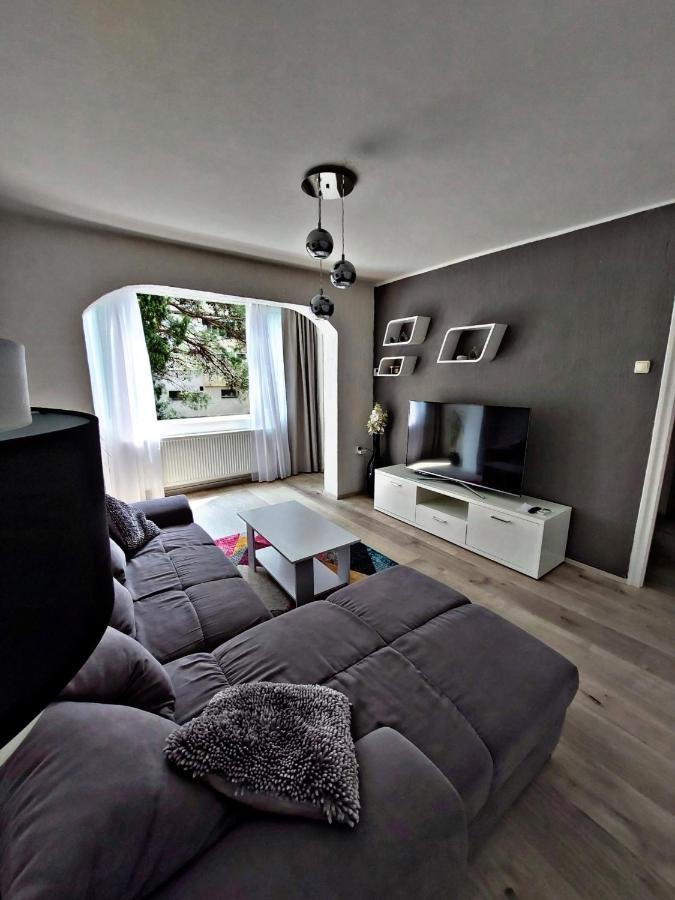 Apartman Deus Appartamento Fiume Esterno foto